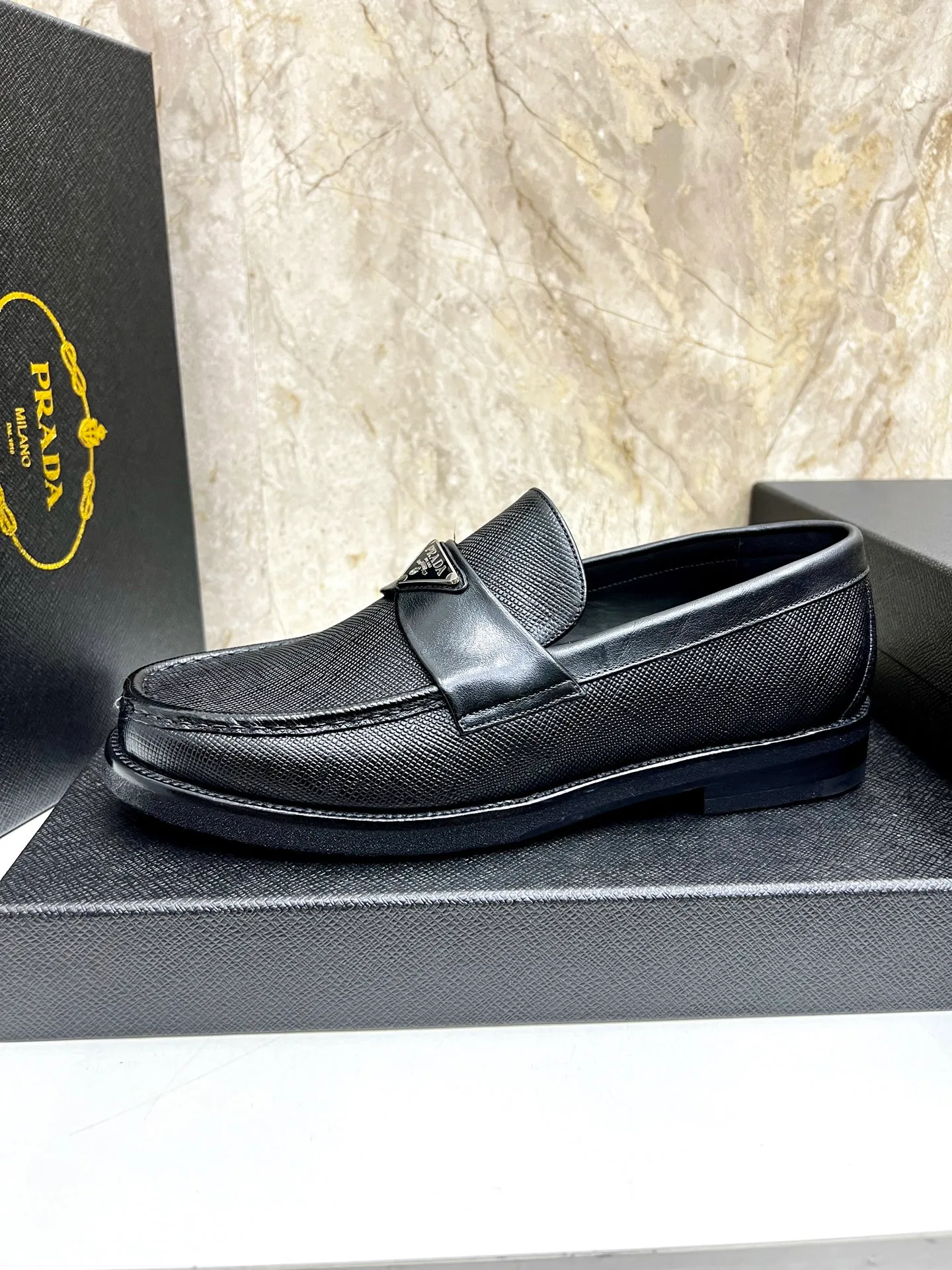 PRADA~ Size: 38-44 (customized 45/46 P: 💰880 P's original official website new high-end men's leather shoes, top-quality original replicas, made of imported open edge beads/calf leather, calf leather breathable lining, original leather outsole!